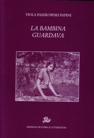 La bambina guardava